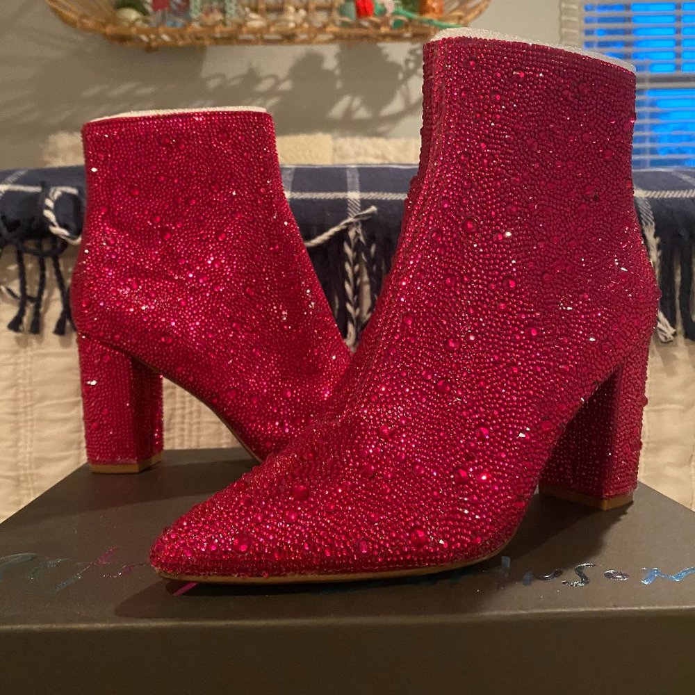Betsey Johnson Cady Rhinestones Bootie - Fuchsia/  Perfect Barbie Pink 🩷 6.5